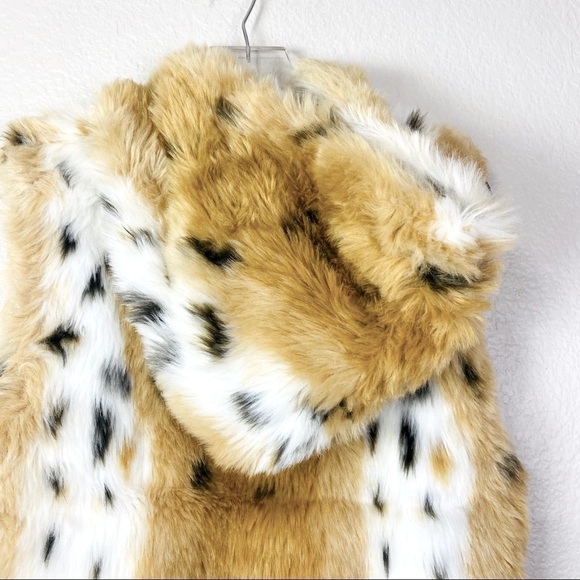 Back In The Saddle Hooded Zip Up Faux Fur Vest Size S - Picture 3 of 6